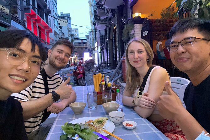 Ho Chi Minh City: Local Food Tour by Scooter with Vegan Option - Stop 5: Life inside Saigon’s oldest apartment complex