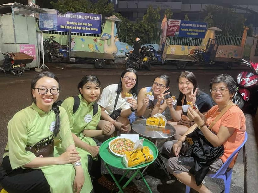Ho Chi Minh City: Motorbike Street Food Tour - 12 Tastings - What the guides add to the evening