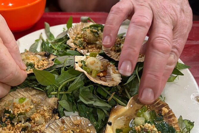 Ho Chi Minh City Sightseeing & Street Food Tasting Experience - Nguyen Thien Thuat apartments: old Saigon in District 3