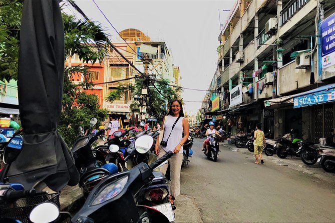 Ho Chi Minh city Street Food by scooter tour | female driver - The guides and the feel of the ride