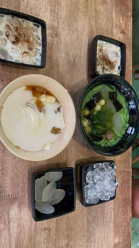 Ho Chi Minh City Street Food Private Tour By U.S.A Army Jeep - What the guide adds to each dish