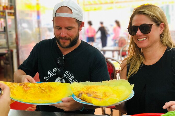 Ho Chi Minh City Street Food Tour & Sightseeing By Motorbike - Stop 6: Ho Thi Ky Flower Market