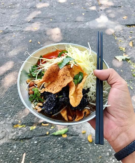 Ho Chi Minh: Original Walking Street Food Tour with Foodies - The final local stop and the value of good guiding
