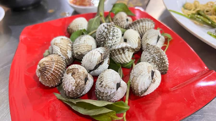 Ho Chi Minh: Saigon Street Food Walking Tour - Who should book this food walk?