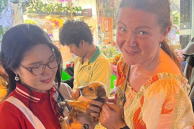 Ho Chi Minh Street Food and Sightseeing By Motorbike - What the schedule feels like over three to four hours