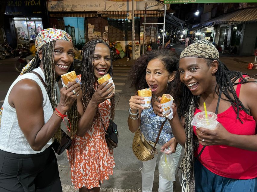 Ho Chi Minh: Street Food Experience in Saigon by Walking - The old apartment and Saigon after dark