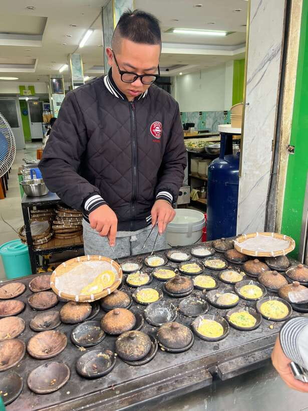 Ho Chi Minh Street Food Private Tour With Funny Guide - How to prepare your food preferences