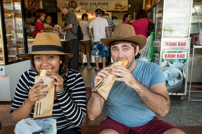 Hoi An at Sunset: Authentic Local Street Food Tour - Sunset is the right time for a food walk