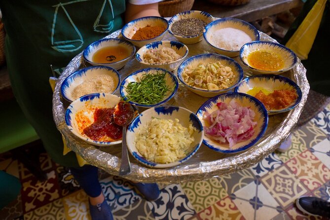 Hoi An at Sunset: Authentic Local Street Food Tour - Small groups, guide quality, and the pace