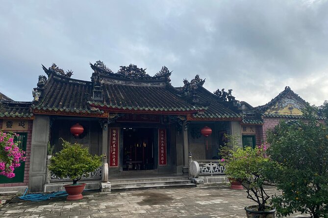 Hoi An Boat Ride and Release Lantern, Night Market Private Tour - Timing, light, and the feel of the evening