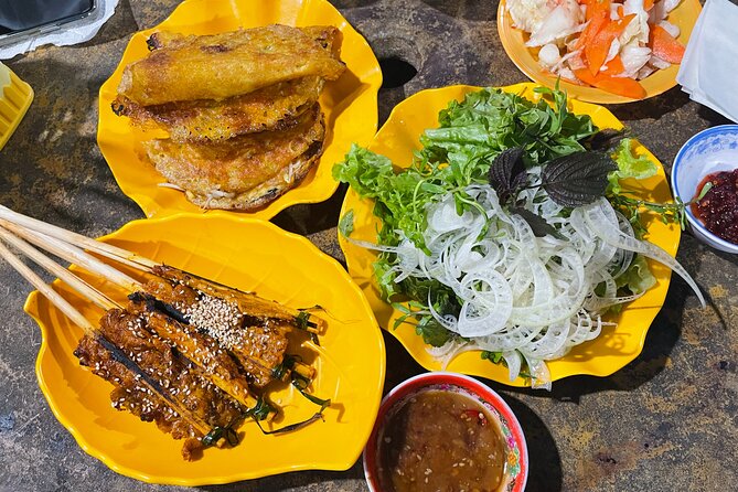 Hoi An Foldable Bamboo Silk Lantern and Evening Street Food Tour - Eight dishes, local shops, and realistic expectations