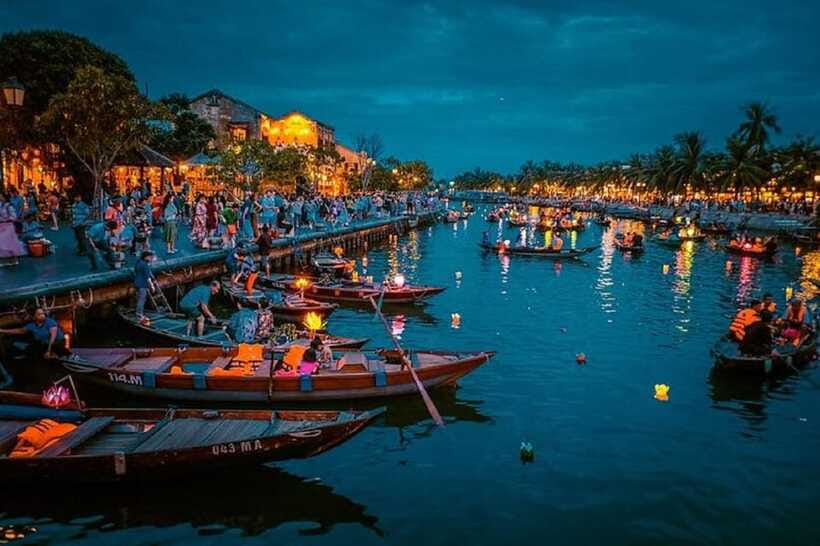 Hoi An Lantern Boat/Folk Song Games/Local Foods-Walking Tour - Hoi An Night Market, where the evening ends