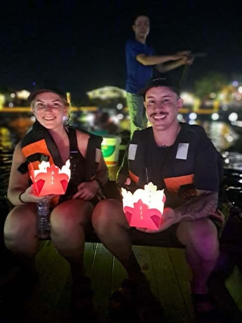 Hoi An Street Food, night market and lantern boat ride - Who should book this evening?