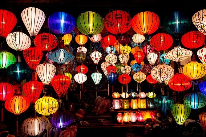 Hoi An Street Food Tour By Scooter - Starting at 4:00 pm and settling onto the scooter