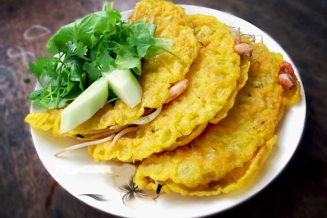 Hoi An Street Food Tour- The Real Taste Of Hoi An - Banh Mi Phuong after a walk through the old town