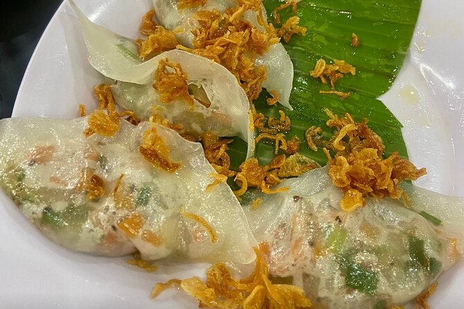 Hoi An Street Food Walking Tour with Local Foodies - Timing, walking, and practical comfort