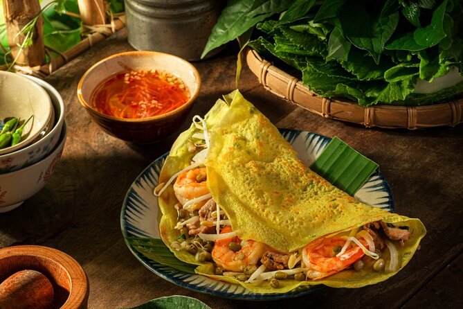 HOI AN Sunset Food Tour - Night Market - Lantern Streets - Sunset is the right time to meet Hoi An
