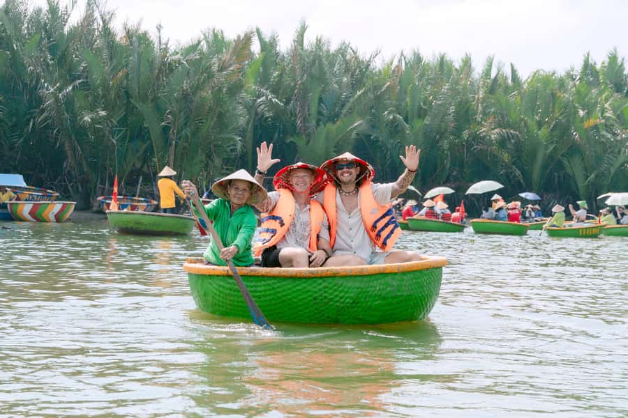 Hoi An: Unique Street Food Tour - Practical limits and booking flexibility