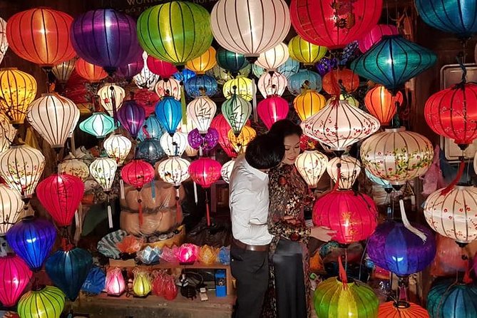 Hoi An Walking City Afternoon & Evening- Night Market- Boat ride - How the private format changes the experience