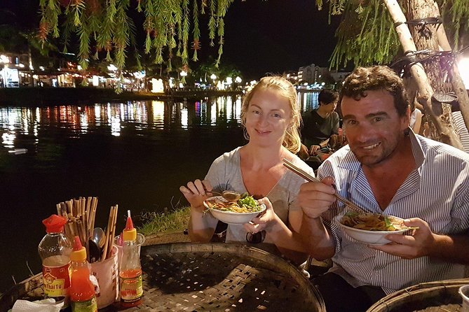 Hoi An Walking Street Food - Private Tour - Eating your way through local specialties