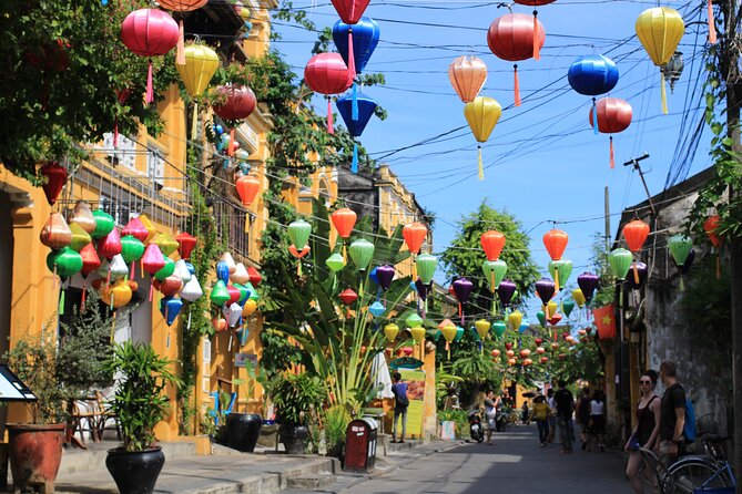 HoiAn Walking Tours Night market, Colourful Lanterns, Boat Ride - Timing and pickup need a quick check