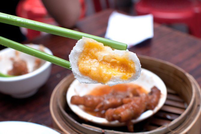 Hong Kong Private & Personalized Street Food Tour with a Local - Fuk Wa Street and the first market tastings