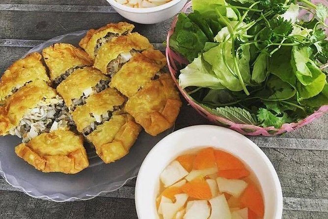 [HOT] Hanoi Old Quarter Walking Street Food - Small Group Tour - Bun cha, dry pho, and the first savory stops