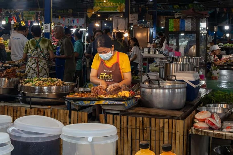 Hua Hin: Local Food Nighttime Guided Tour - Why this Hua Hin food tour feels different