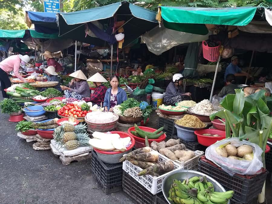 Hue Cooking Class with local-Visit market, cook local food - Key points at a glance