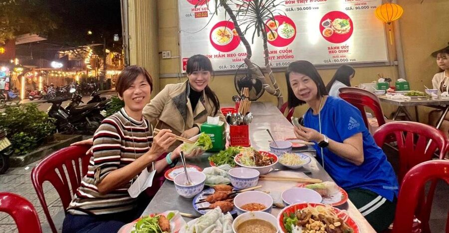 Hue: Night Street Food Tour by Cyclo with a Local Guide - Nem lui and banh khoai bring the grill and the sizzle