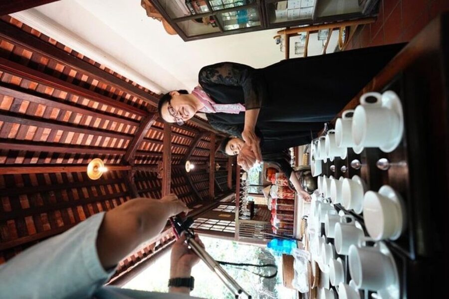 Hue: Night Street Food Tour by Cyclo with a Local Guide - Your first plates: banh beo, banh nam, and banh loc