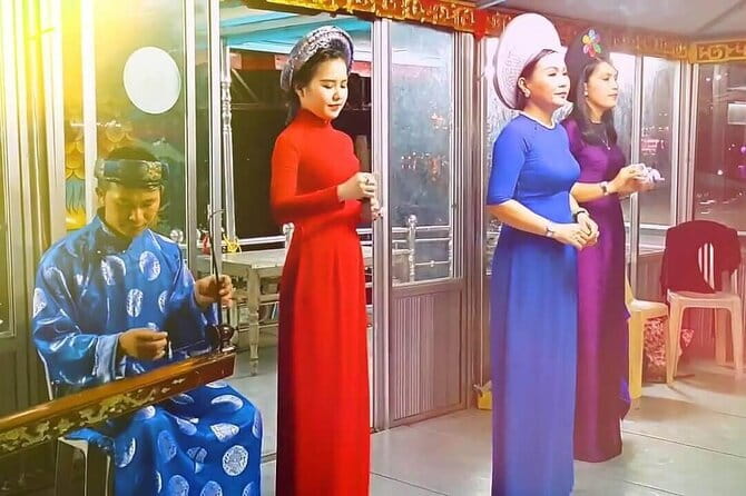 Hue Night Tour: Cyclo, Street Food & Folk Music on Perfume River - What the $43 price covers