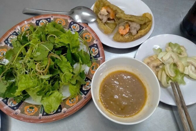 Hue Street Food On Foot (Daily Tour – Group Tour | 12 pax max) - Chè Hẻm adds a sweet pause on Hùng Vương