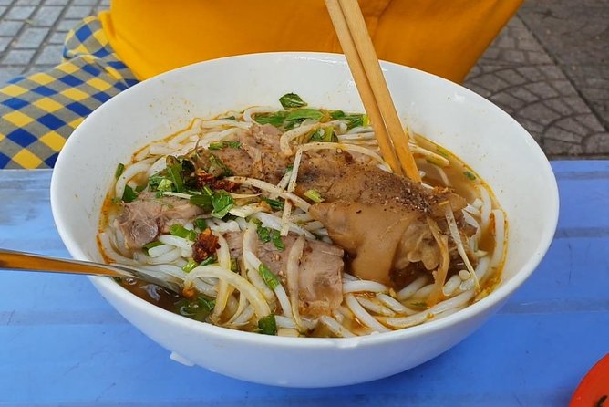 Hue Street Food Tour At Night By Scooter - Bánh khoái and the hands-on stop