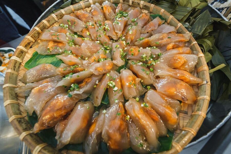 Hue Walking Street Food Tour - Bun bo Hue brings the famous bowl