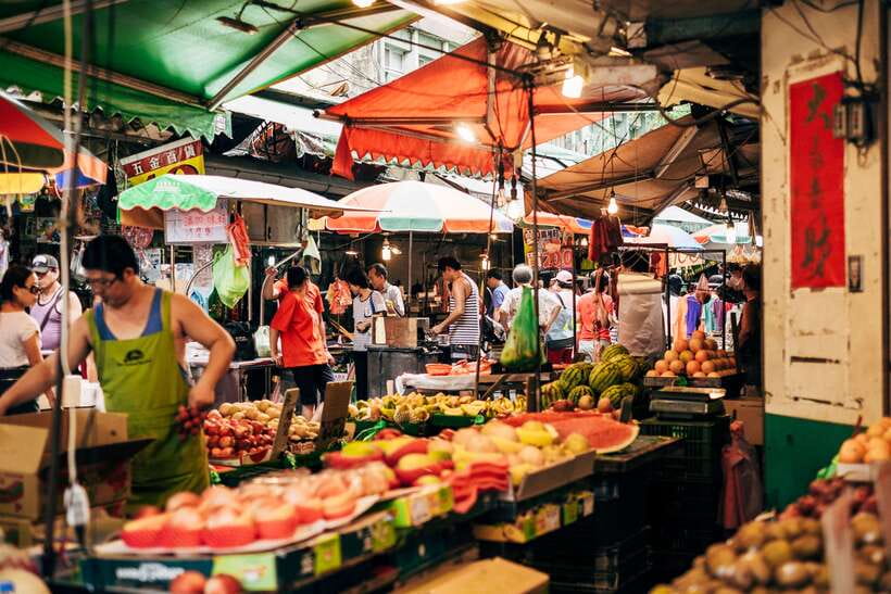Iconic Food Tour: Local Street Food, Drinks & Sites - Stinky Tofu Fermented the Old-Fashioned Way