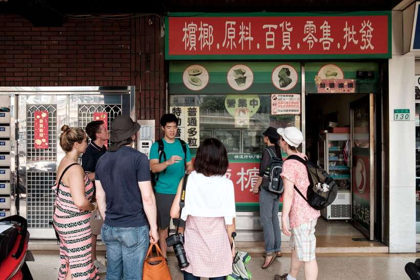 Iconic Food Tour: Local Street Food, Drinks & Sites - Sun Yat Sen Memorial Hall and a Taipei 101 Photo