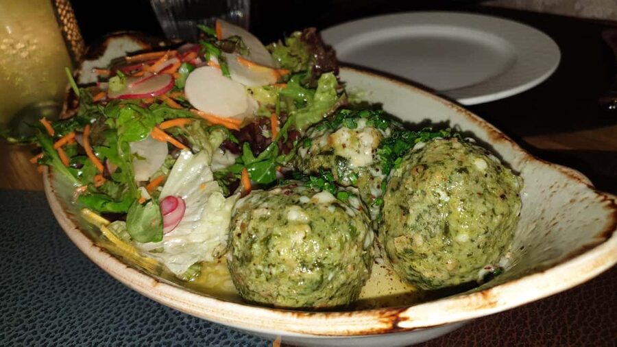 Innsbruck: Food Walk - Private Tour with a Licensed Guide - Is $182 per person good value?