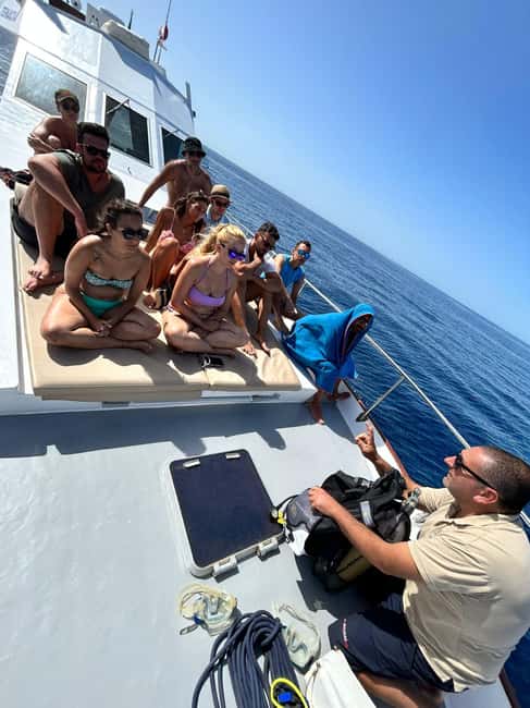 Isole Egadi: Day sea Cruise with tasting local Food - Levanzo adds a second kind of stop