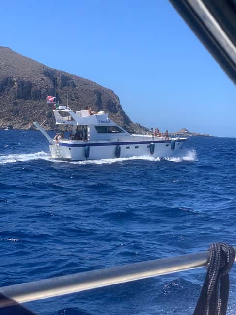 Isole Egadi: Day sea Cruise with tasting local Food - Practical advice for a comfortable boat day