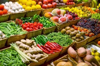 Istanbul: Private Local Food & Markets Experience