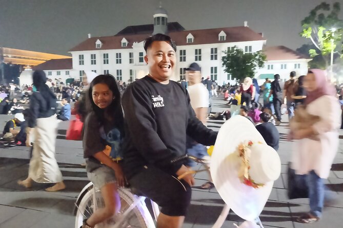 Jakarta Night Tour with Dinner at Café or Food street - Central Jakarta after dinner