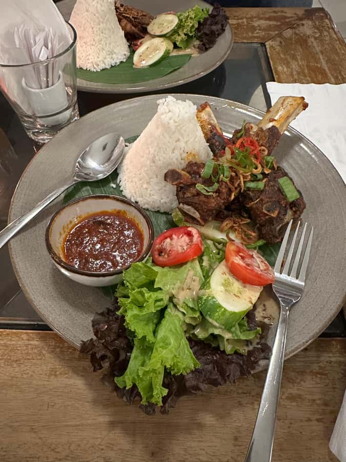 Jakarta: Street Food Tour with a Local Guide - Key points to know before you book