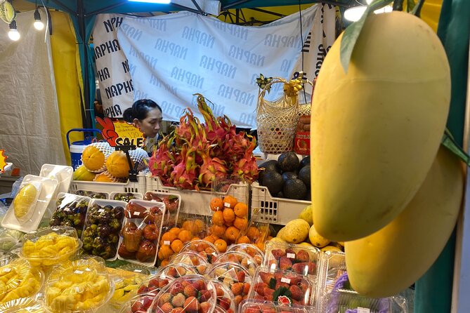 Jodd Fair Night Market Experience - Sampling dinner, snacks, and drinks