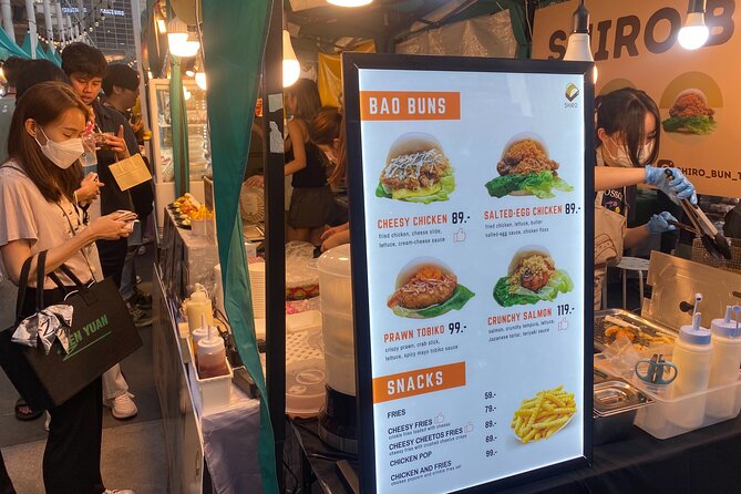 Jodd Fair Night Market Experience - Entering Jodd Fairs at 7:00 pm