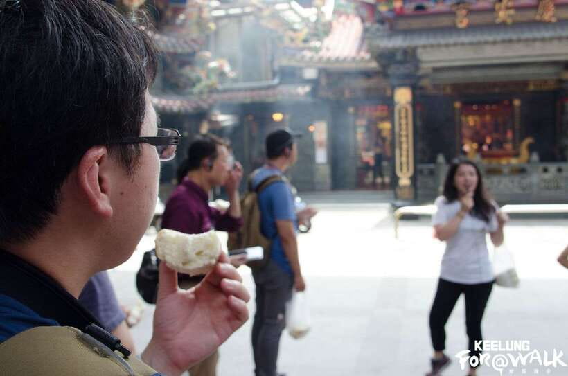 Keelung Half-Day Food Tour: Explore Day & Night Markets - Meeting near the Customs Office Building