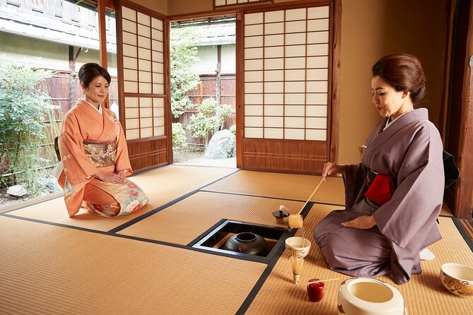 Kimono Tea Ceremony at Kyoto Maikoya, NISHIKI - Why the Nishiki location matters