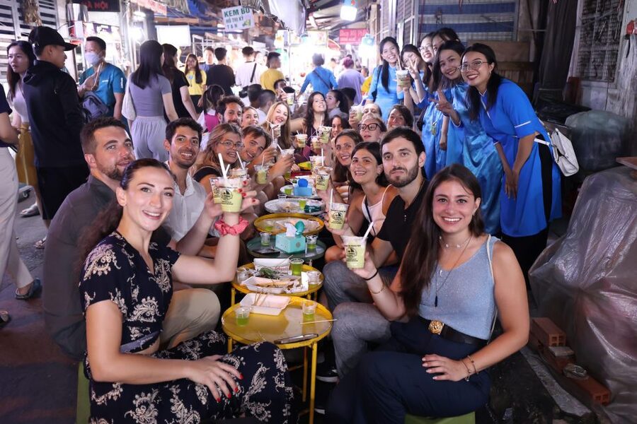 KISSTOUR| Saigon By Night & Street Food Tour on Motorbike - Moving from old neighborhoods to the riverside skyline