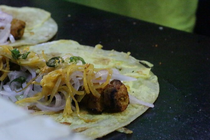 Kolkata Midtown Madness- A Street Food & Nightlife Tour - Old North Kolkata and century-old fritters