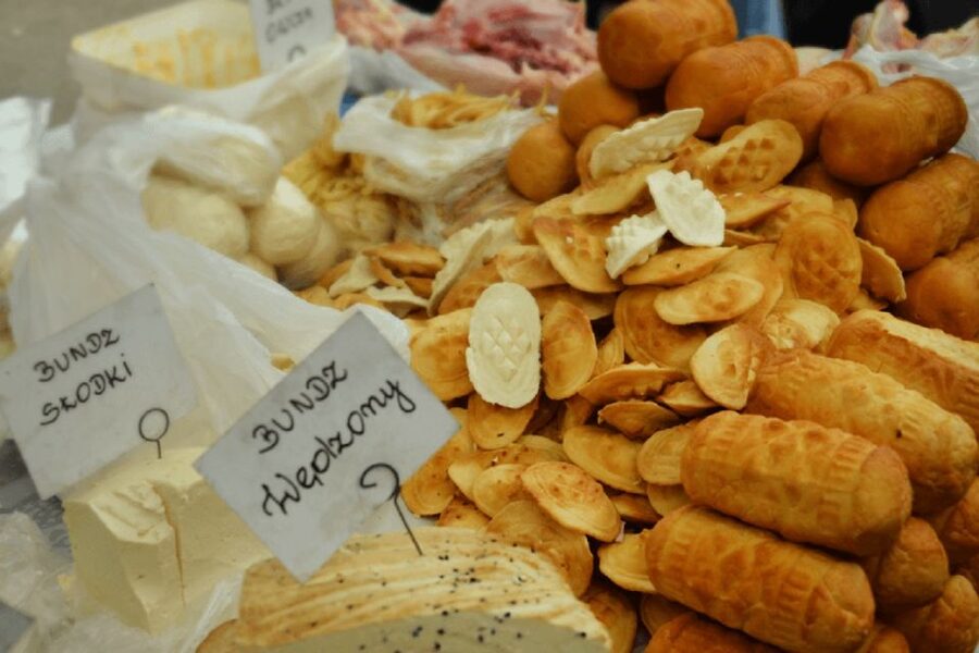 Krakow: Traditional Street Food Walking Tour - Why the obwarzanek is the right place to begin